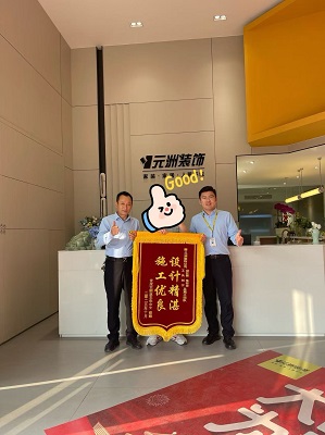 内页.jpg