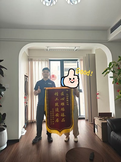 内页.jpg
